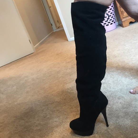 Shoes - Knee High Boots (Suede)
